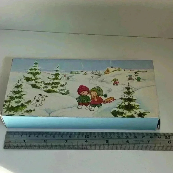 Vintage 70s Avon Canada Winter  Wonderland winter scene scented soaps - Picture 6 of 7